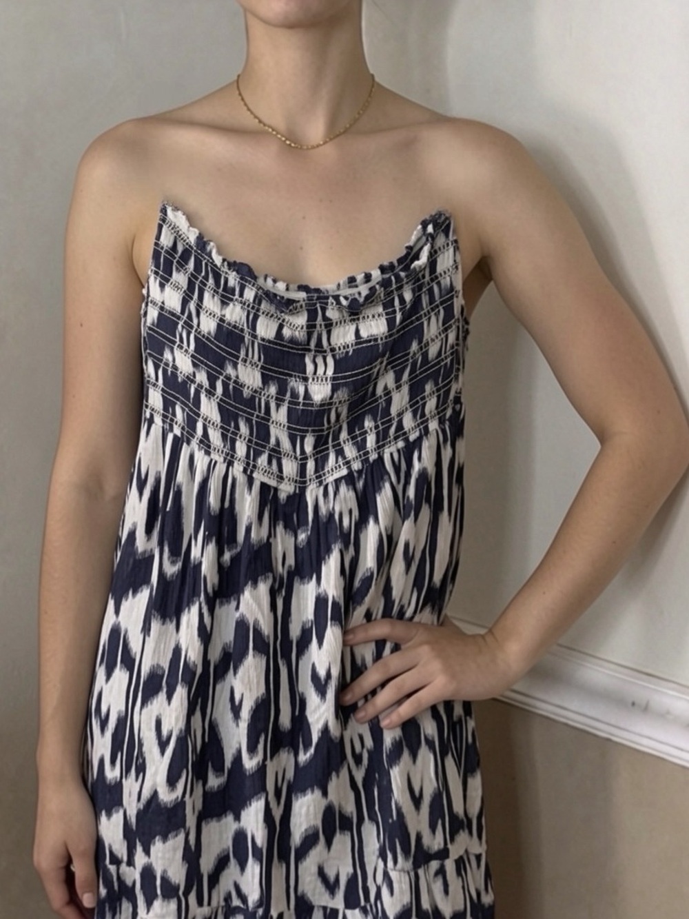 ❤️ 5 for $20! Raviya Navy and White Strapless Smocked Maxi Dress